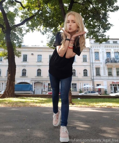 ebony squirt onlyfans sexy nude photo