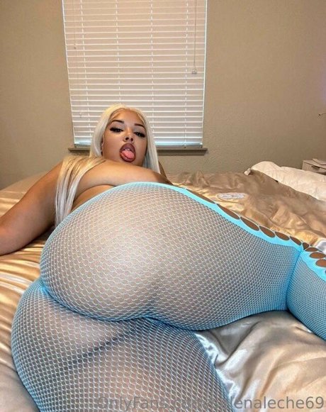 Selenaleche69 star pretty pictures