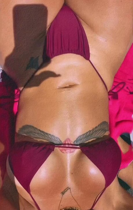 Getbodiedbyj pornstar sexy photo