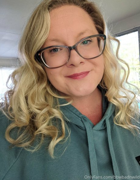 bbwbadnwild sexy model picture