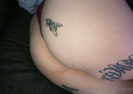 hariethhoney nice model photo