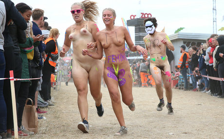 Lily Lowe pornographic actress img