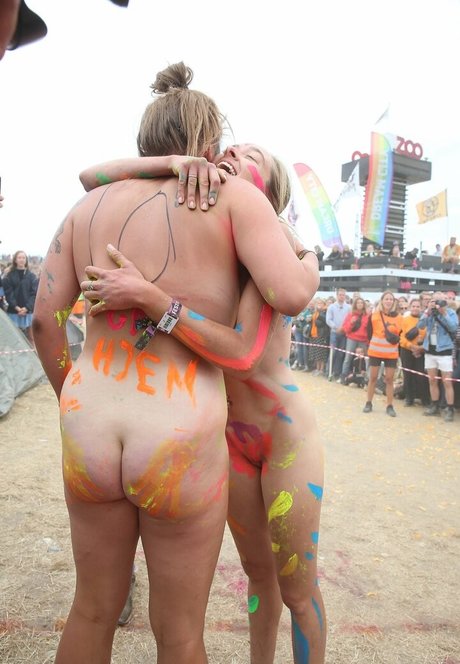 Lily Lowe sex actress img