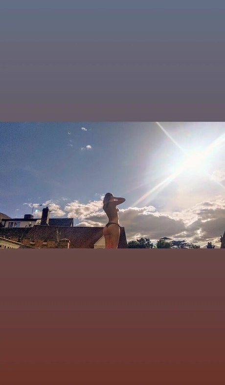 Sophie Pettifer model img