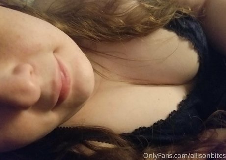 allisonbites nude pornstar img