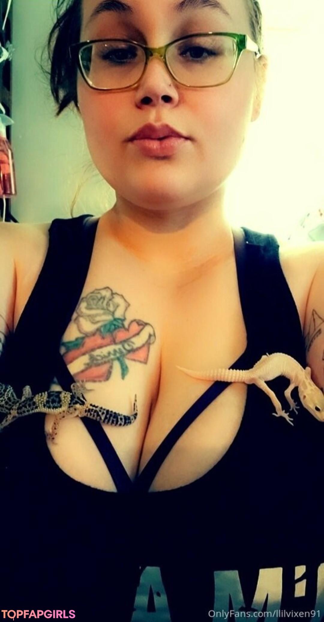 foxxxymomma91 nudes model img