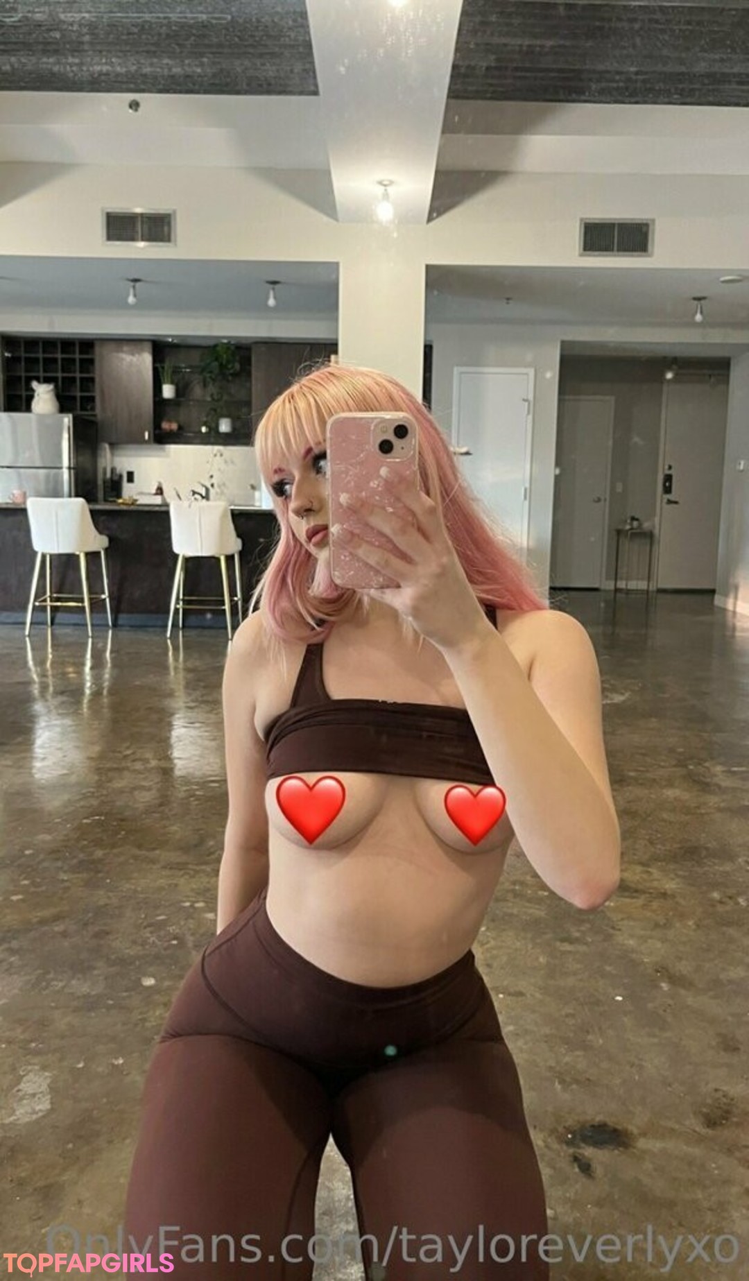 tayloreverlyxo actress photo