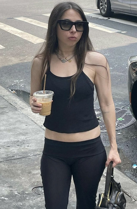 Esther Povitsky sexy model pictures