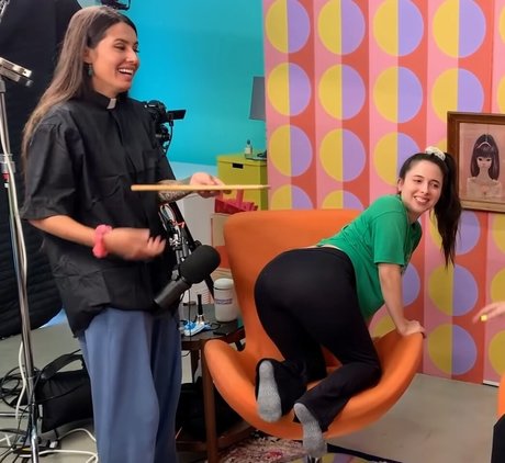 Esther Povitsky pornographic model galleries