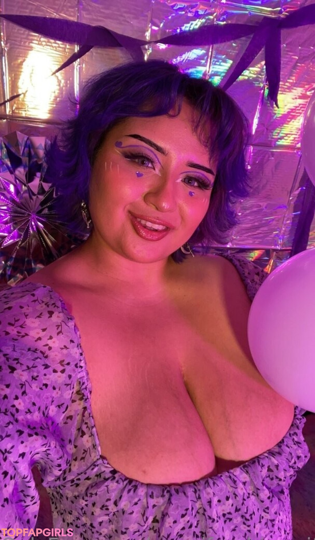 oppaifreebiewaifu model beautiful img