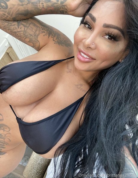 brittanya2horny nice actress pics
