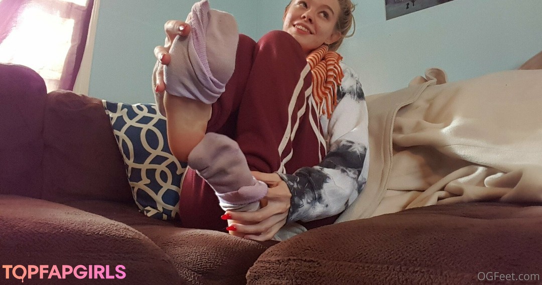 sativaskies nudes star images
