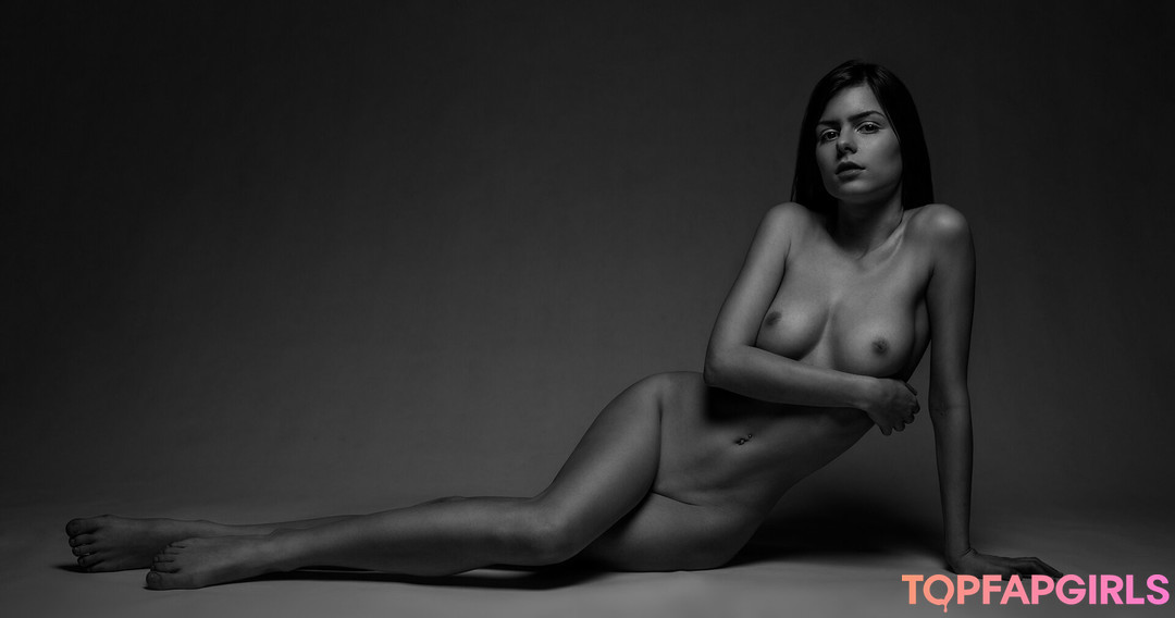 shemale handjob onlyfans hot nude img