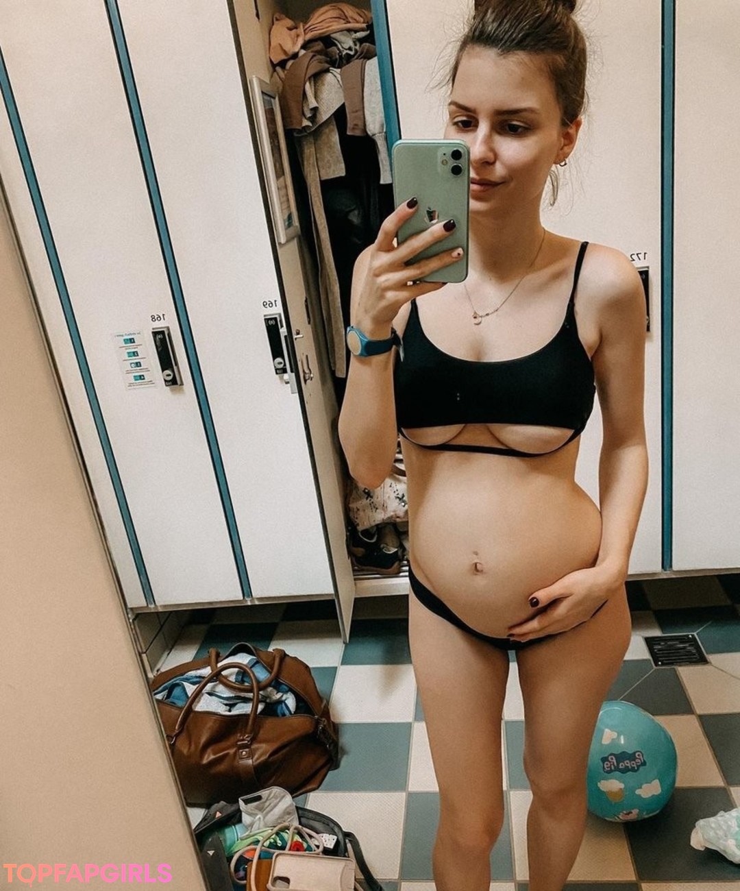 off grid onlyfans hd photo