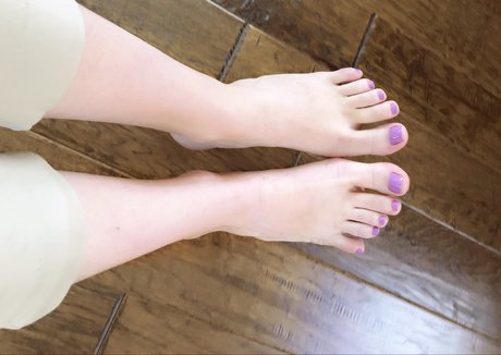 mature dildo onlyfans art nude photos