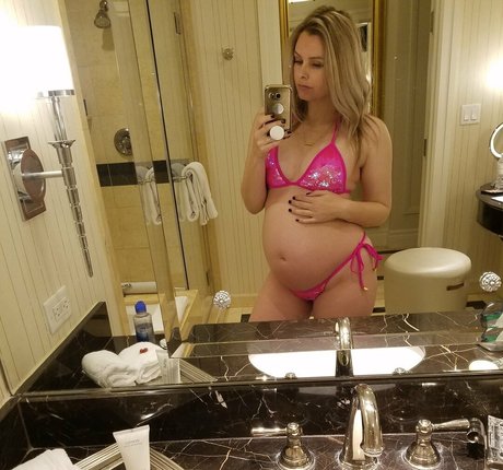 Goddess Rainn pornstar top pictures