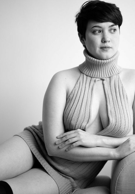 Elysia Griffin pornographic actress img