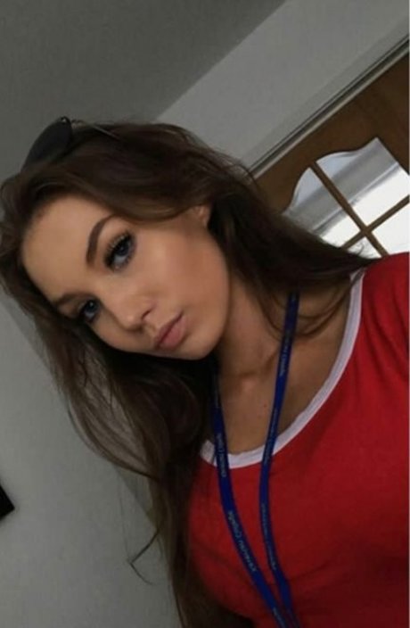 Elise Clayton sex model photo