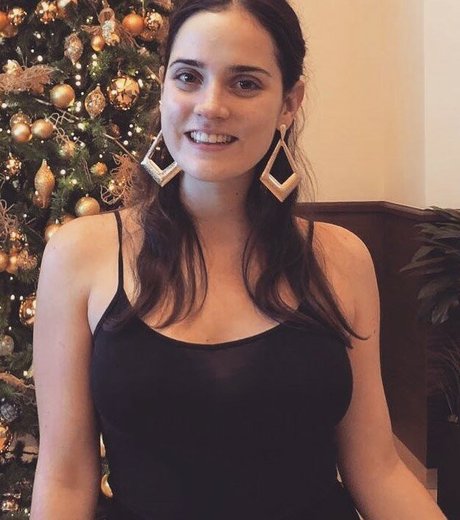 Ophelie Rullier pretty actress pics