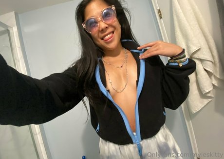 myleskitty nudes actress archive