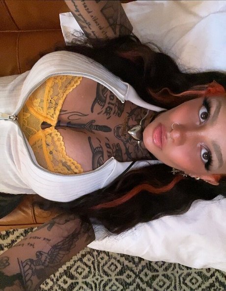 tiuhmariuh hd pornstar images