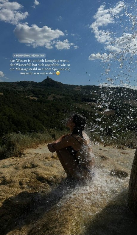 Shanti Tan pornstar exclusive images