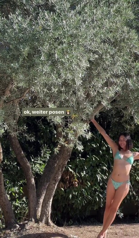 Shanti Tan model perfect photo