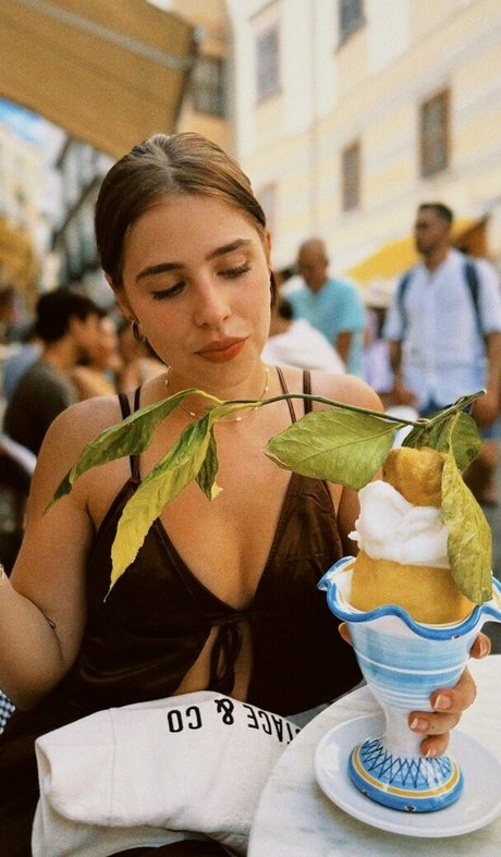 busty teen onlyfans pornographic gallery