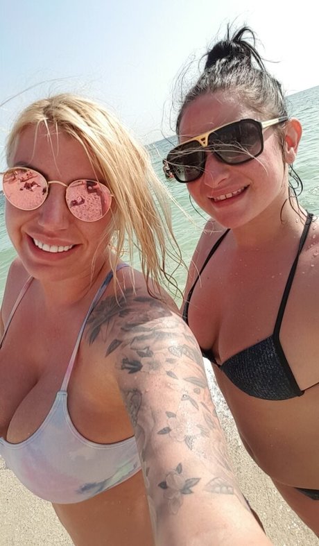 tiny onlyfans hot nude archive