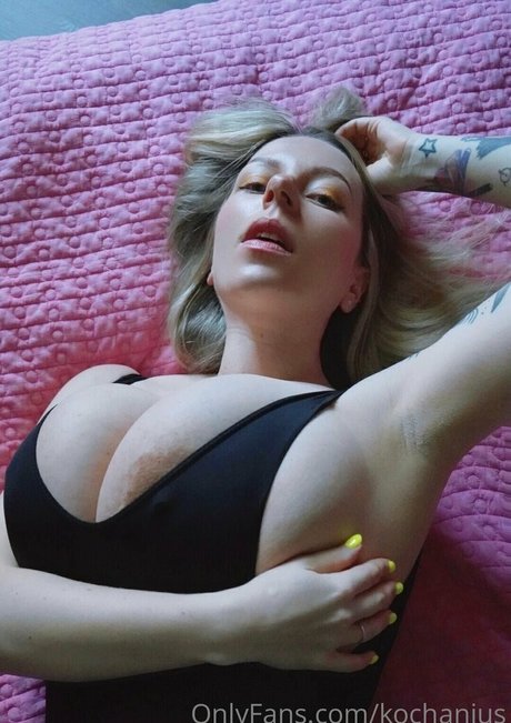 redhead threesome onlyfans exclusive pictures