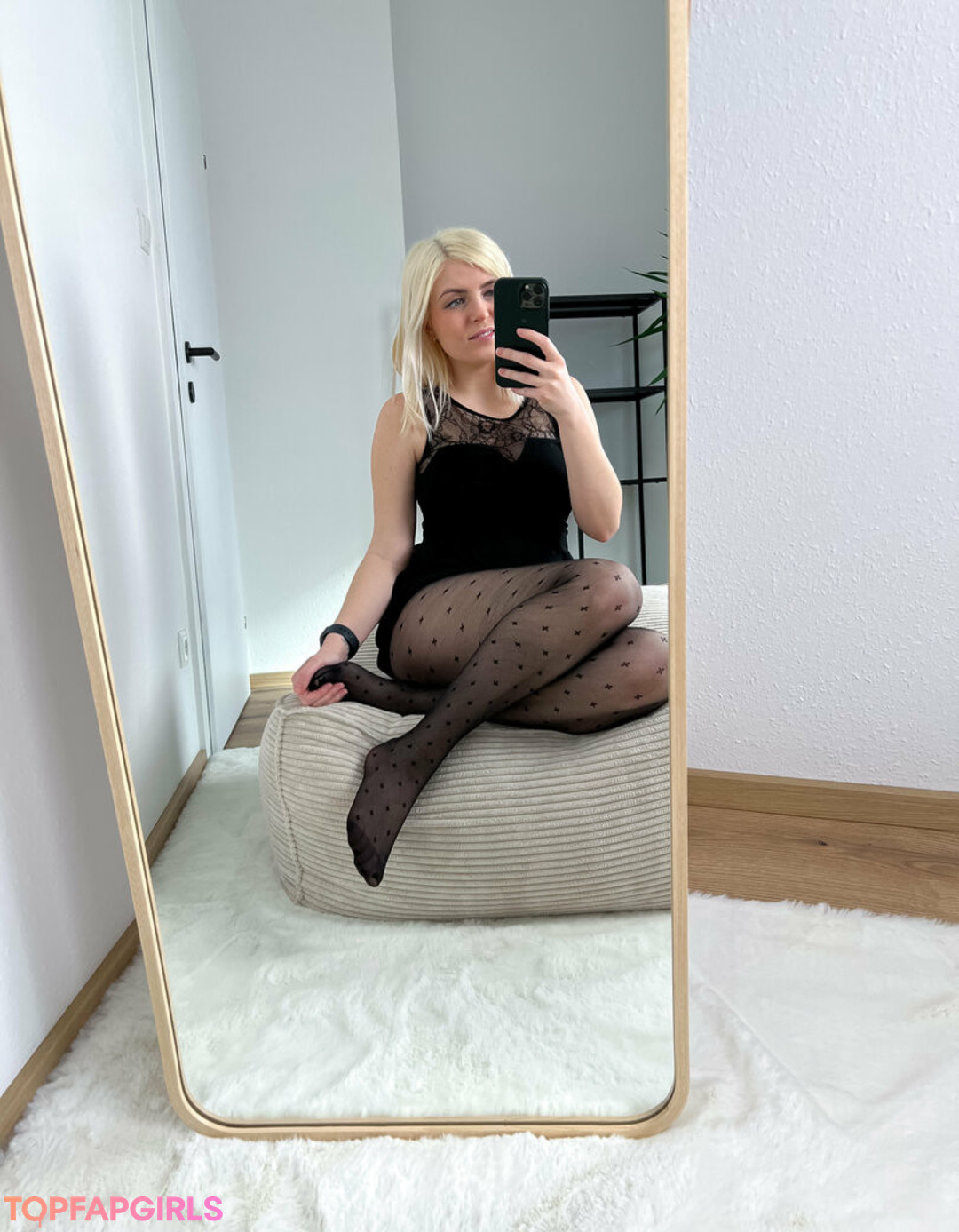 white shemale onlyfans hd pics