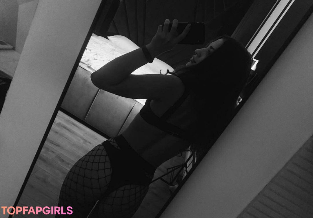 dashapretty pornstar erotic photo