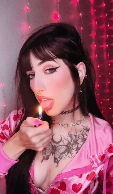 brunette petite onlyfans adult images