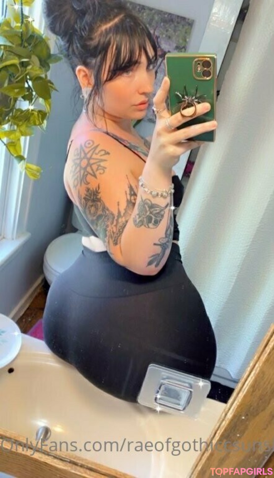 curvy xxx onlyfans adult photos