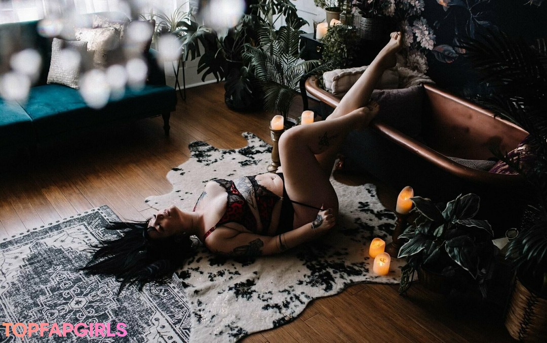 raeofgothiccsunshine nudes actress photo