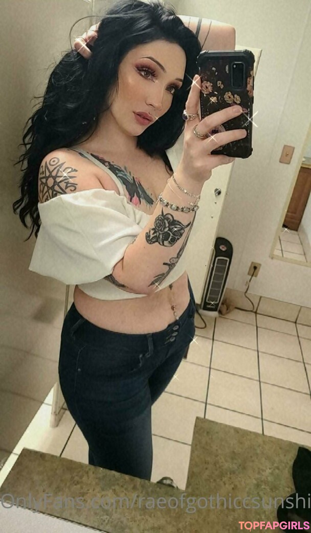 raeofgothiccsunshine porn model pic