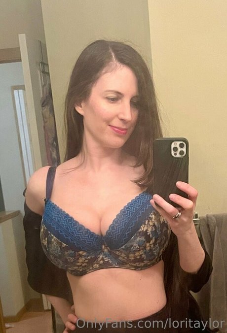 loritaylor model sex photos