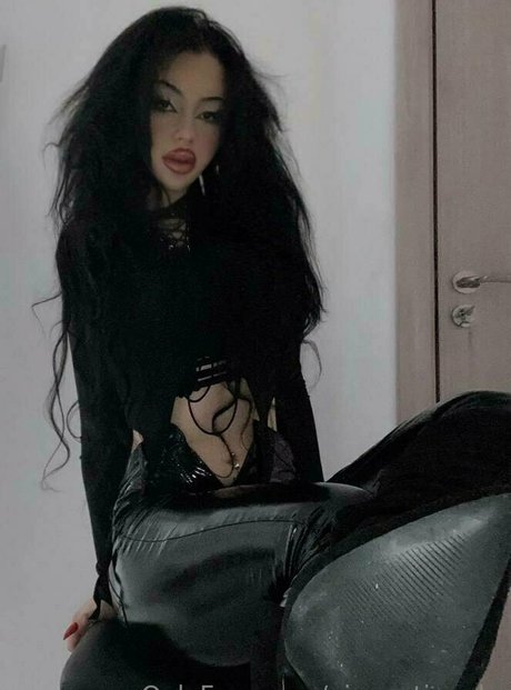 gay sauna onlyfans naked picture