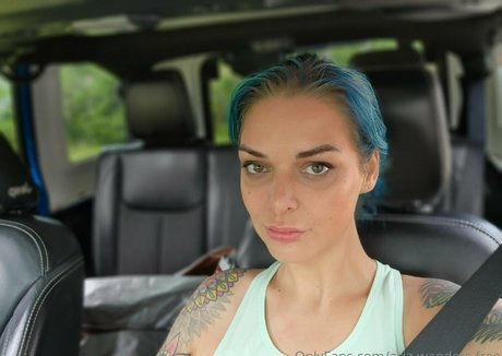 aria wanders free exclusive model pictures