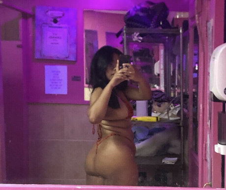 Lanahoku nudes star galleries