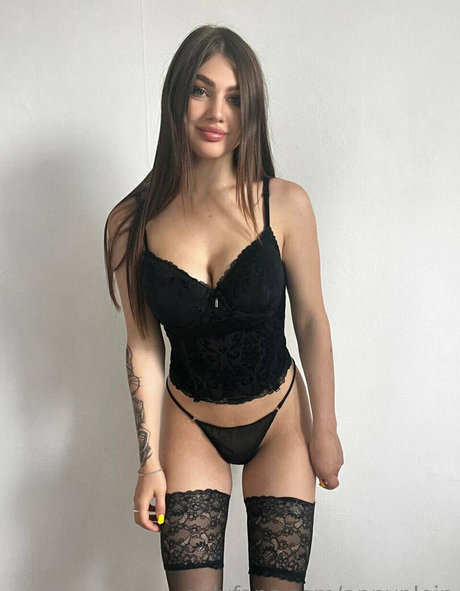 annyplein star top photo