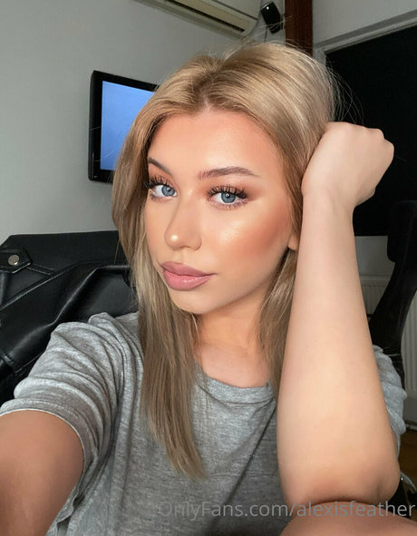 alexisfeather star high quality img