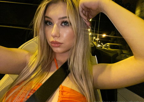 alexisfeather adult star image