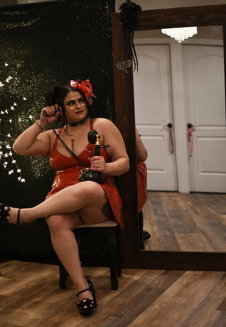 moodymusings star adult galleries