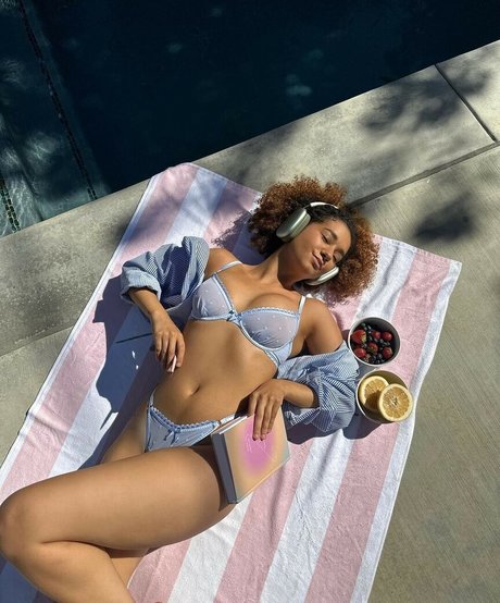 Lena Situations top model photos