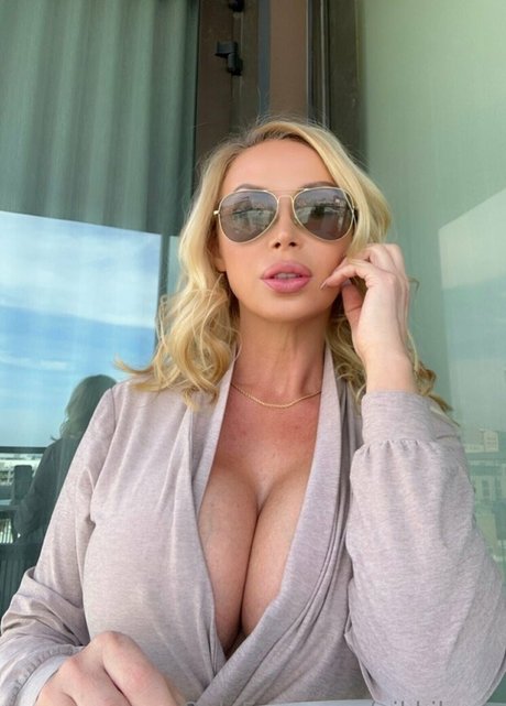 nikkibenz pornstar beautiful images