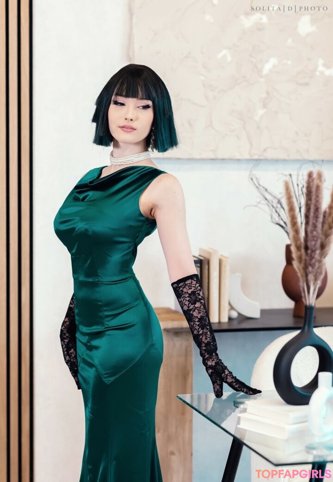 Chameleah model adult images