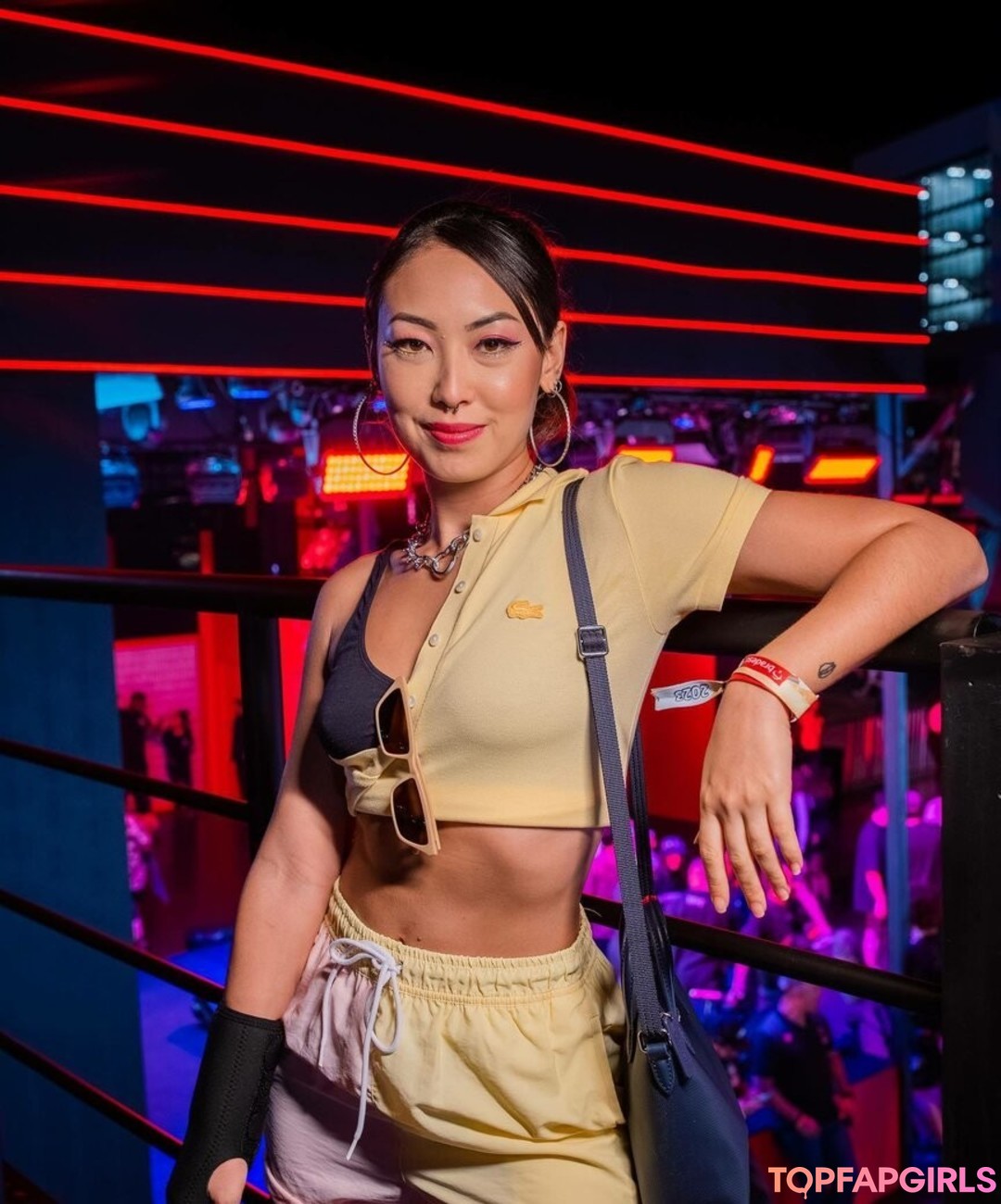 Ana Hikari high quality pornstar pic