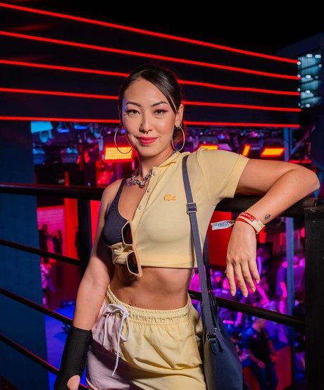 Ana Hikari star beautiful image