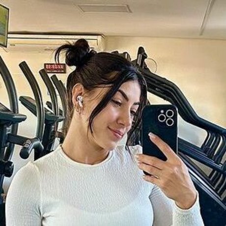 Yasmim Casadias exclusive actress gallery